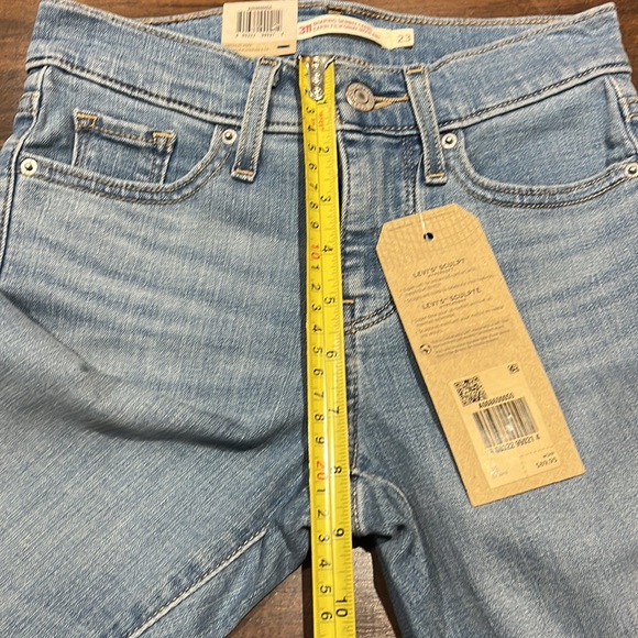 Levi’s 311 shaping skinny capri brand new - Picture 6 of 8